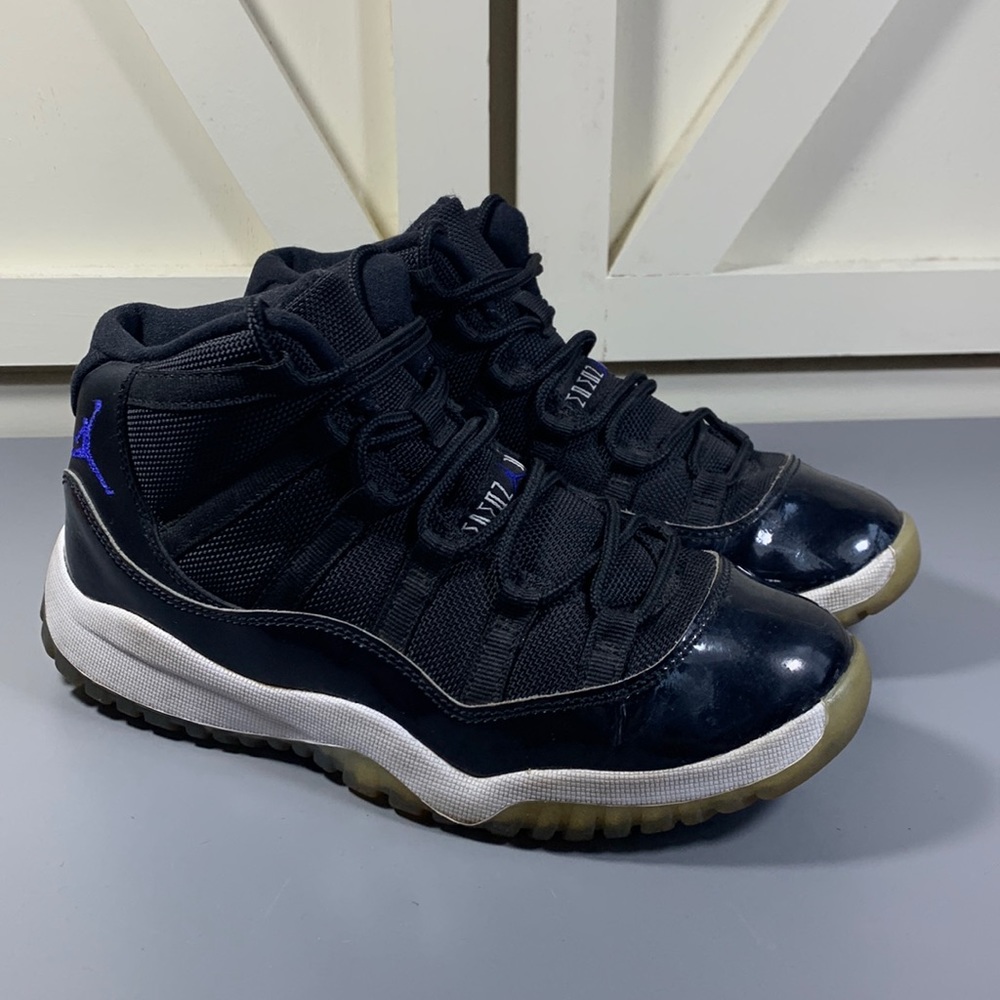 Jordan 11 Space Jam